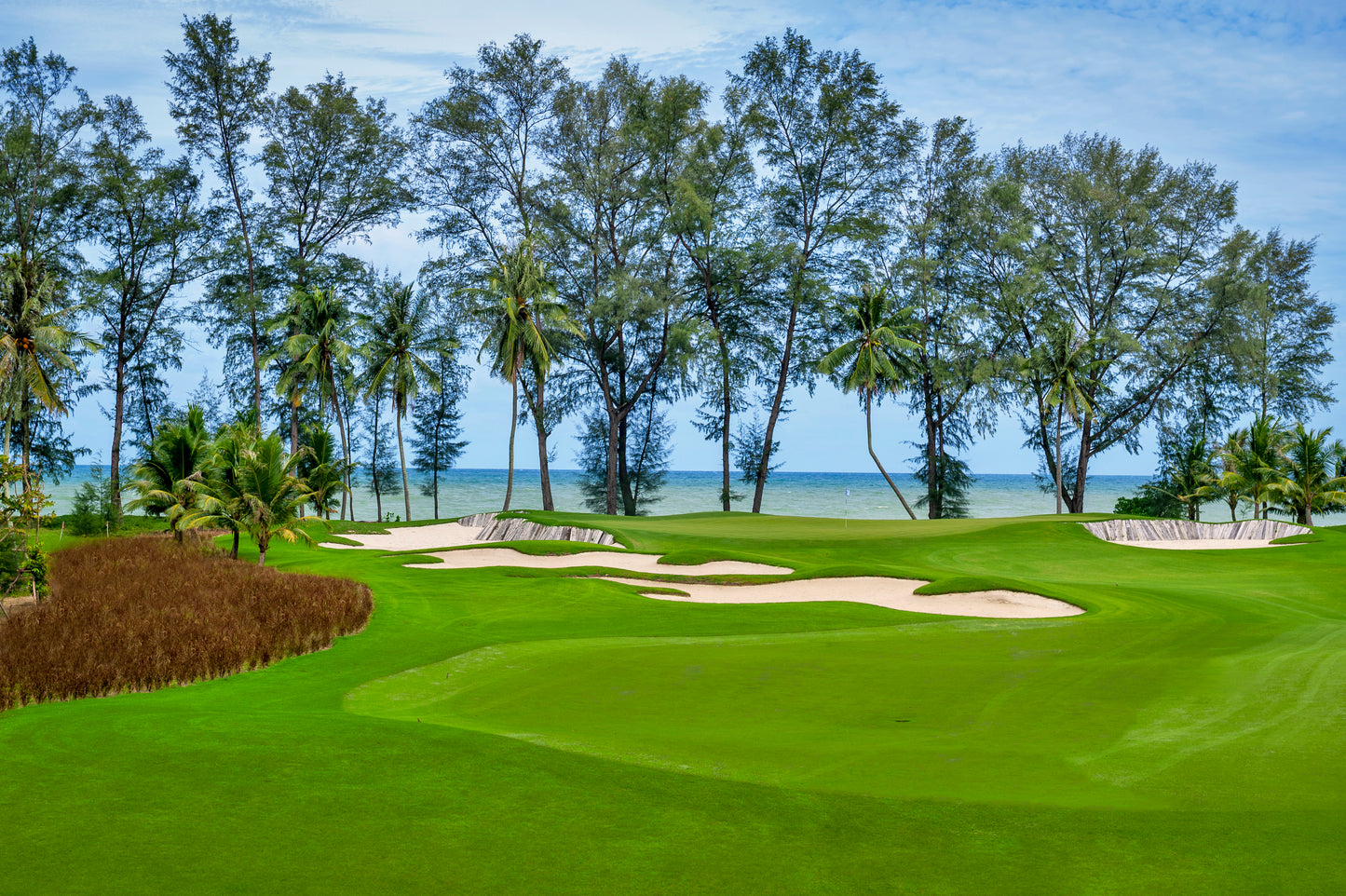 Top 3 recommended golf course reservations in Phuket, Thailand! (Including green fee/cart fee/caddy fee)