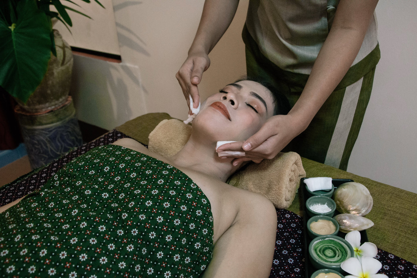 Recommended Spa in Phuket, Thailand Gat Seongbi Pannara Spa Massage Recommended (Near Central)
